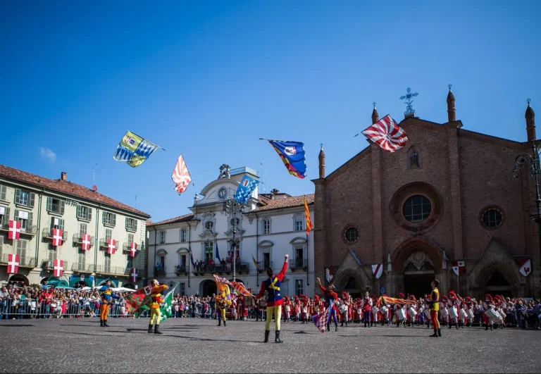 UNA  GIORNATA A ASTI